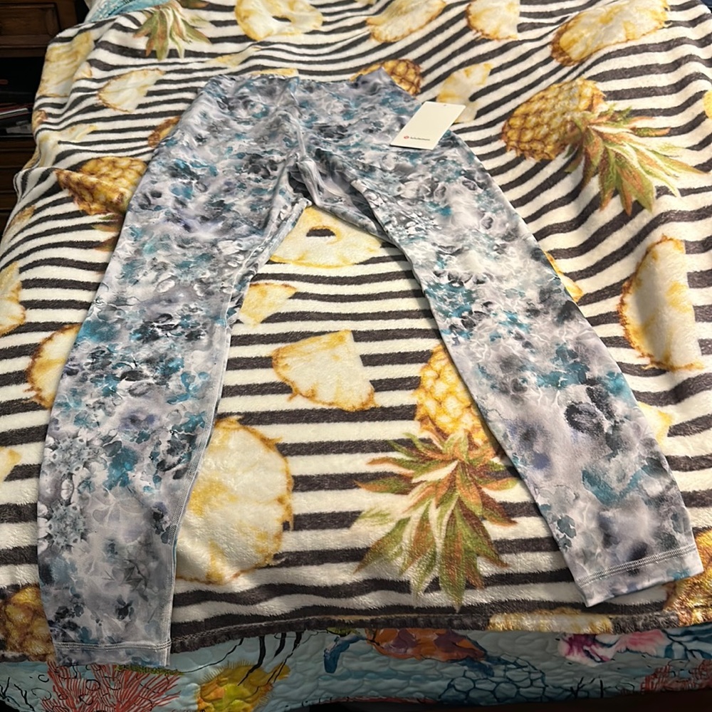 NWT Lululemon Align HT Pant 28”